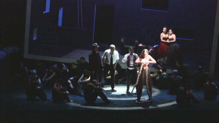 Bradamante zerrei�t definitiv die Nabelschnur